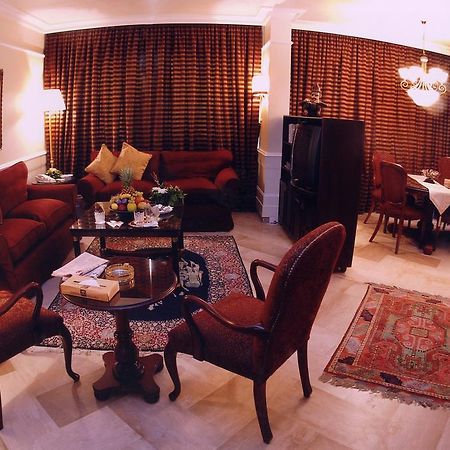 Takaya Suites Hotel Beirut Room photo